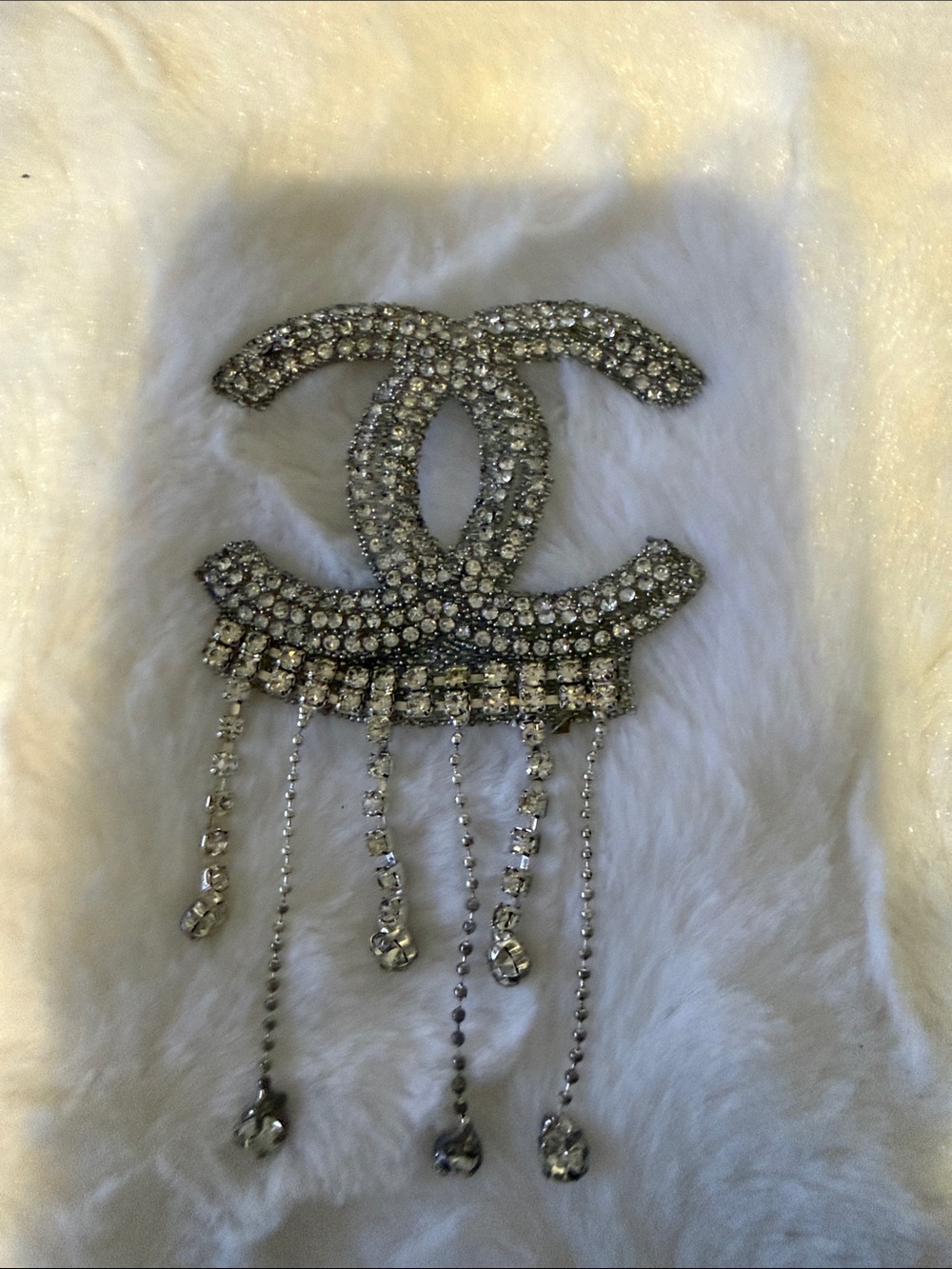 Interlocking Crystal Appliqué with Dangling Chains - Silver